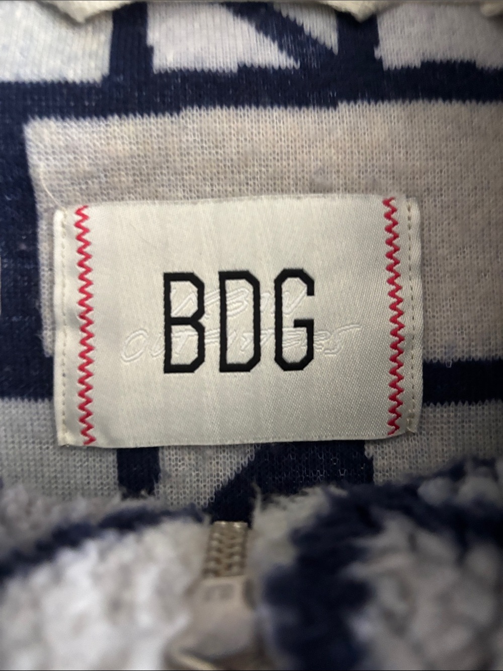 Urban Outfitters BDG Cream and Navy Geometric Sherpa Half-Zip Pullover - Picture 2 of 4